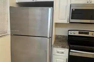 3670 NW 91st Ln, Sunrise, FL 33351 - Photo 6