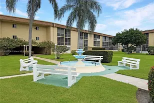 500 W Village Green Cir W, Palm Springs, FL 33461 - Photo 20