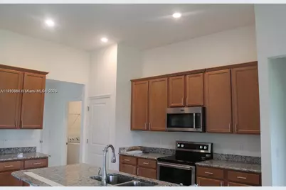 5838 NW Coosa Dr #0, Port Saint Lucie, FL 34986 - Photo 2