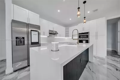 204 E 10th St, Lehigh Acres, FL 33972 - Photo 8