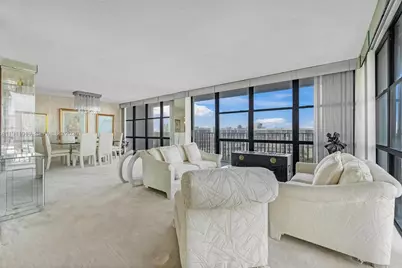 800 Parkview Dr #1021, Hallandale Beach, FL 33009 - Photo 18