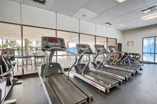 20335 W Country Club Dr, Aventura, FL 33180 - Photo 36