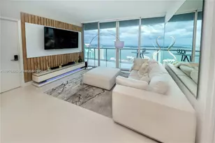 465 Brickell Ave, Miami, FL 33131 - Photo 2