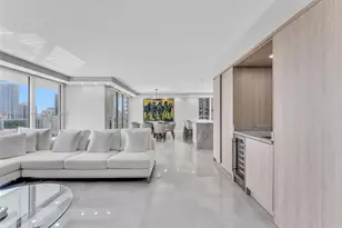 19707 Turnberry Way, Aventura, FL 33180 - Photo 12