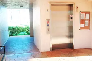 10442 Sunrise Lakes Blvd, Sunrise, FL 33322 - Photo 24