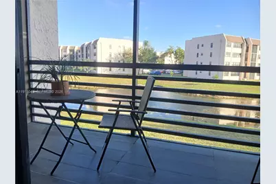 10442 Sunrise Lakes Blvd #203, Sunrise, FL 33322 - Photo 2