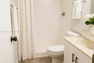 227 Castlewood Dr, North Palm Beach, FL 33408 - Photo 20