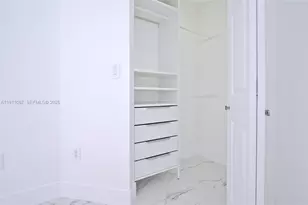 6284 NW 186th St, Hialeah, FL 33015 - Photo 12