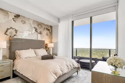 1000 Brickell Plz #PH5807, Miami, FL 33131 - Photo 22