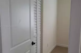 215 Sidonia Ave, Coral Gables, FL 33134 - Photo 14