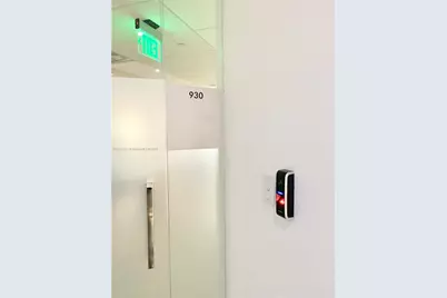 2100 Ponce De Leon Blvd #930, Coral Gables, FL 33134 - Photo 2