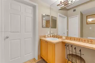 3235 NE 184th St, Aventura, FL 33160 - Photo 4