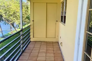 2825 NE 201st Terrace, Aventura, FL 33180 - Photo 28