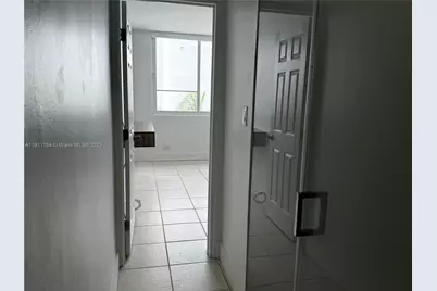 5005 Collins Ave #823, Miami Beach, FL 33140 - Photo 24