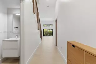 913 NW 45th Terrace, Plantation, FL 33317 - Photo 2