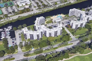 3401 N Country Club Dr, Aventura, FL 33180 - Photo 26