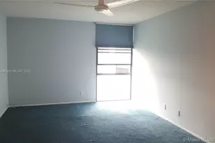 3401 N Country Club Dr, Aventura, FL 33180 - Photo 4