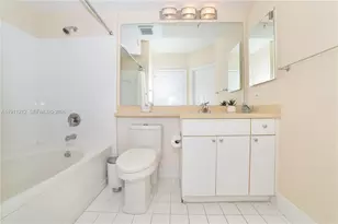 17150 N Bay Rd, Sunny Isles Beach, FL 33160 - Photo 32