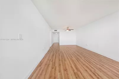 1300 NE Miami Gardens Dr #512E, Miami, FL 33179 - Photo 14