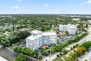 1300 NE Miami Gardens Dr, Miami, FL 33179 - Photo 4