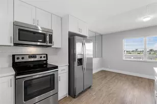 4025 Yarmouth B, Boca Raton, FL 33434 - Photo 8