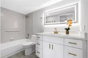 4025 Yarmouth B, Boca Raton, FL 33434 - Photo 14