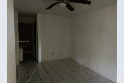 479 NE 210th Cir Ter #101-28, Miami, FL 33179 - Photo 10
