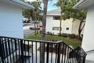 2445 SW 18th Terrace, Fort Lauderdale, FL 33315 - Photo 2