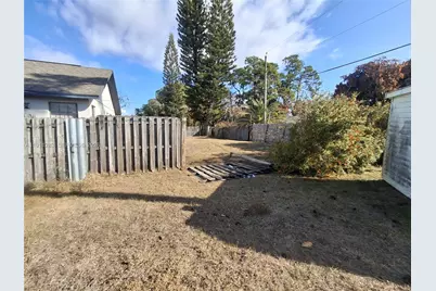 1581 SE Sutton St, Port Saint Lucie, FL 34983 - Photo 14