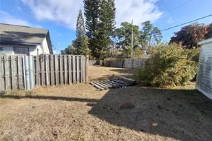 1581 SE Sutton St, Port Saint Lucie, FL 34983 - Photo 14