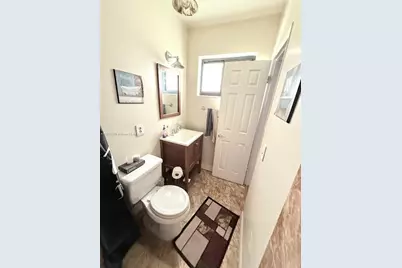 1041 NW 150th St, Miami, FL 33168 - Photo 16