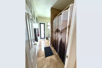 1041 NW 150th St, Miami, FL 33168 - Photo 10