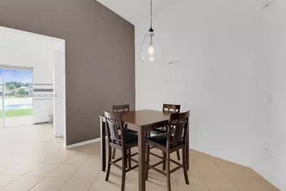 2218 SE 1st St, Homestead, FL 33033 - Photo 6