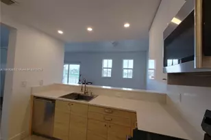 10901 NW 83rd St, Doral, FL 33178 - Photo 4