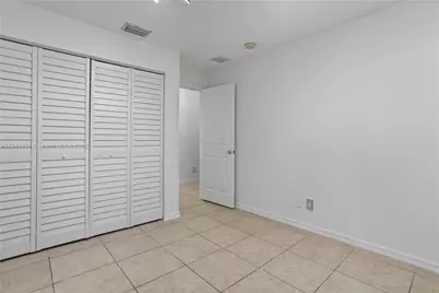 330 SW 2nd Ave #3, Hallandale Beach, FL 33009 - Photo 24