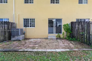 330 SW 2nd Ave, Hallandale Beach, FL 33009 - Photo 30