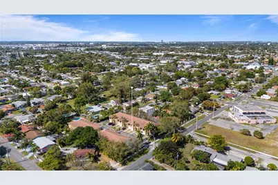 330 SW 2nd Ave #3, Hallandale Beach, FL 33009 - Photo 34