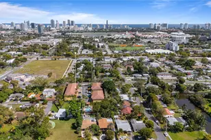 330 SW 2nd Ave, Hallandale Beach, FL 33009 - Photo 36