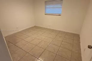 620 SW 7th Ave, Hallandale Beach, FL 33009 - Photo 12