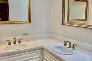 9730 SW 5th St, Miami, FL 33174 - Photo 32