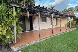 9730 SW 5th St, Miami, FL 33174 - Photo 8