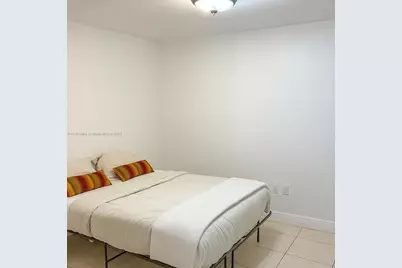 6345 Collins Ave #TH-2, Miami Beach, FL 33141 - Photo 4