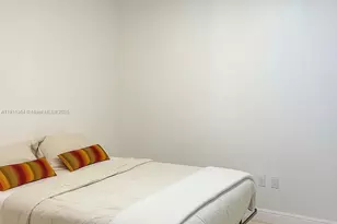 6345 Collins Ave, Miami Beach, FL 33141 - Photo 4