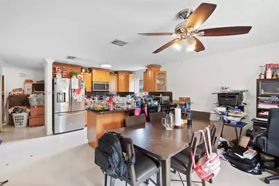 7974 NW 186th Ter, Hialeah, FL 33015 - Photo 16