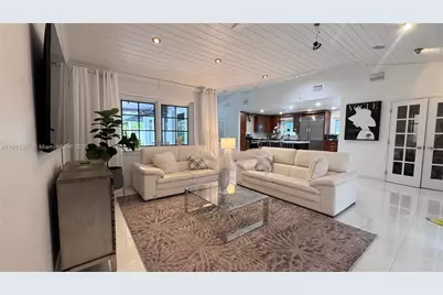 1332 Van Buren St, Hollywood, FL 33019 - Photo 10