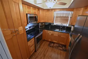 2765 E Emory Dr, West Palm Beach, FL 33415 - Photo 6