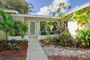 630 NE 175th St, Miami, FL 33162 - Photo 2