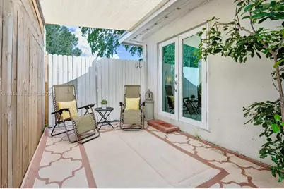 630 NE 175th St, Miami, FL 33162 - Photo 22