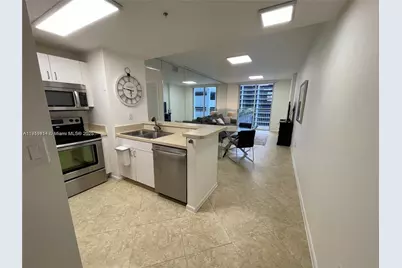 185 SE 14th Ter #712, Miami, FL 33131 - Photo 1