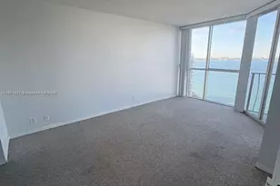 7601 E Treasure Dr, North Bay Village, FL 33141 - Photo 38